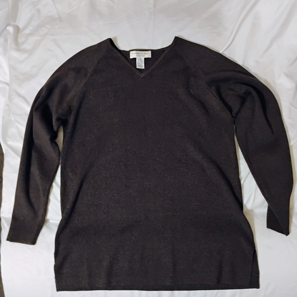 Preston & York Gray V-Neck Sweater